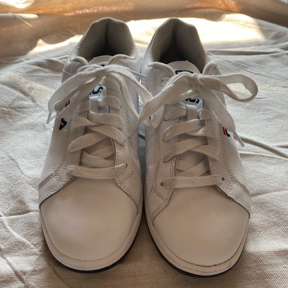 Fila Original Court Leather Women’s Shoes Size 9 - Picture 2 of 5